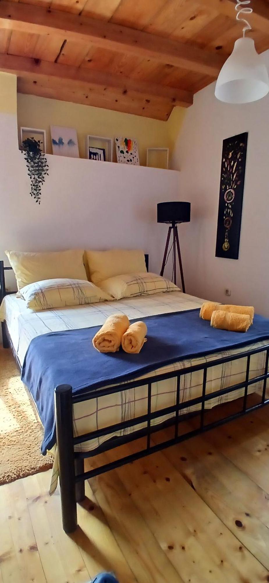Apartments Elena & Damir 비스 외부 사진